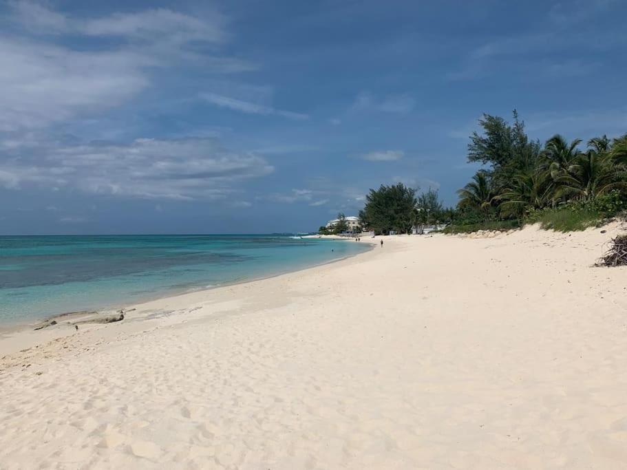 Beach'nbarefoot * Nassau